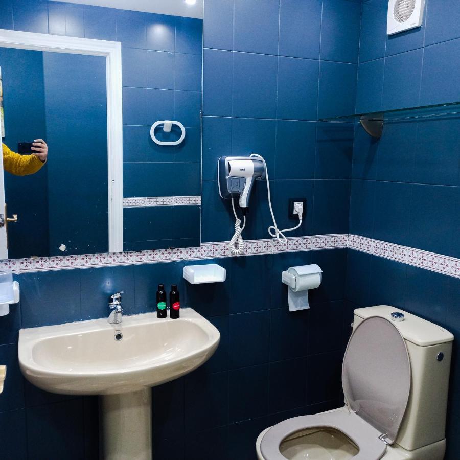 Nouveau Appartement Au Plein Centre Ville En Face Hilton タンジェ エクステリア 写真