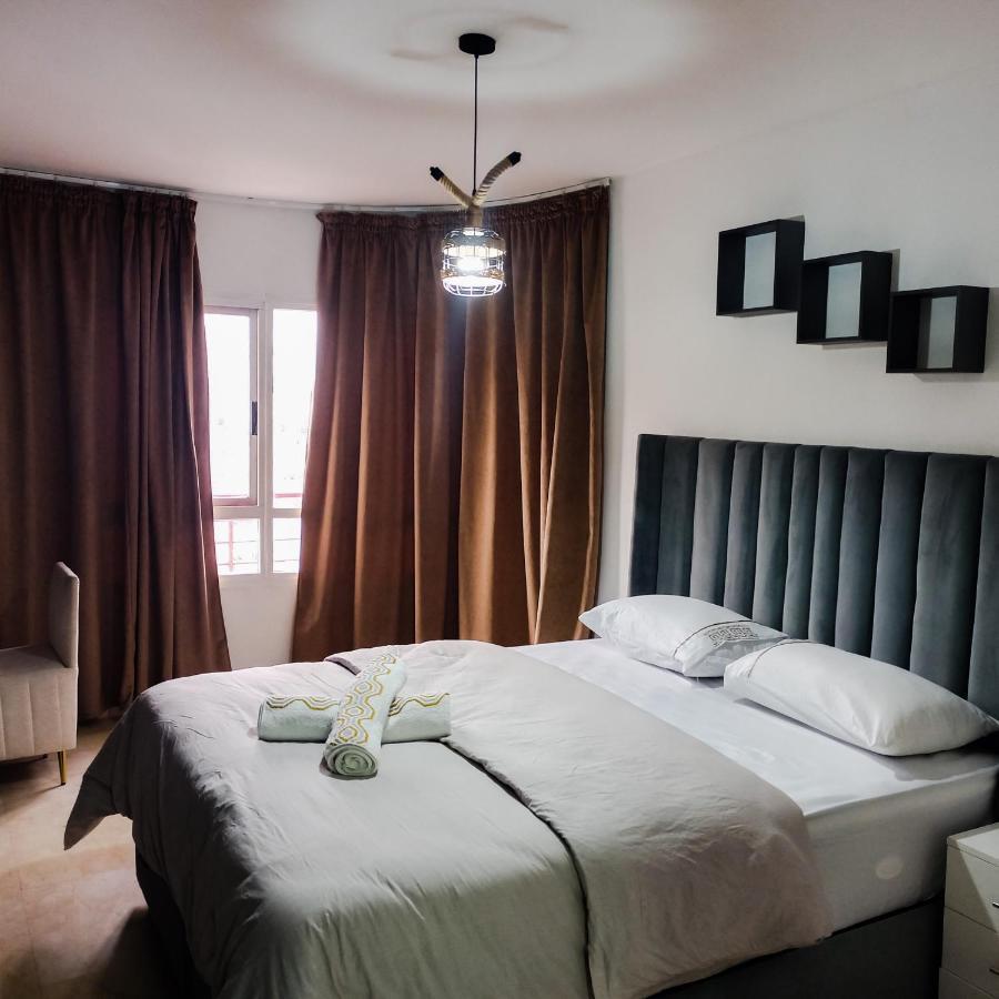 Nouveau Appartement Au Plein Centre Ville En Face Hilton タンジェ エクステリア 写真
